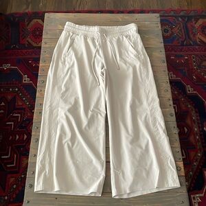 Athleta avenue wide leg crop pant